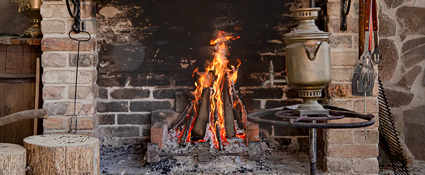 Traditional Fireplace Design Refurbishment Costs in Sherbrooke, Quebec