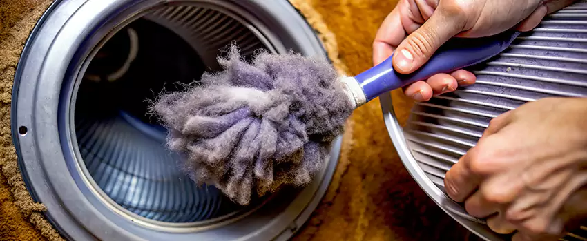 Signs Of A Clogged Dryer Lint Trap in Sherbrooke, Quebec